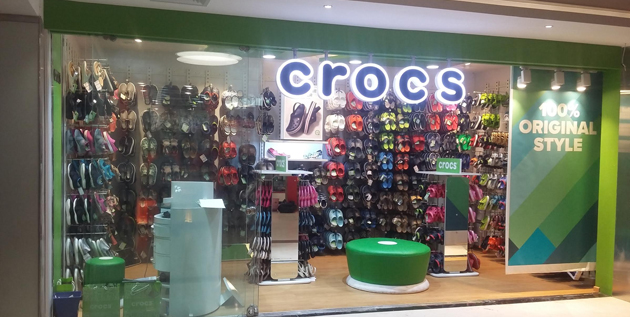 forum mall crocs